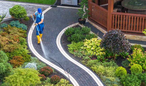 Why Choose Our Certified Pressure Washing Experts for Your Project Needs in Gadsden, AL?